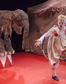 La Maquiné - Parade, el circo de los valientes