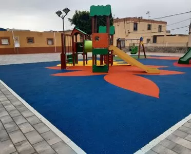 Los vecinos de San Agustín ya disfrutan de los parques Los Pozos y Aguacate tras su remodelación 