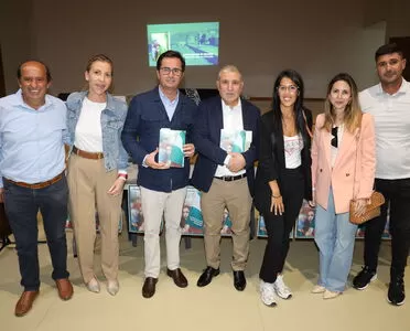 El libro "Las elecciones en Balerma en el último cuarto de siglo" de José Antonio Peña hace un repaso por los procesos electorales de este periodo clave para la historia